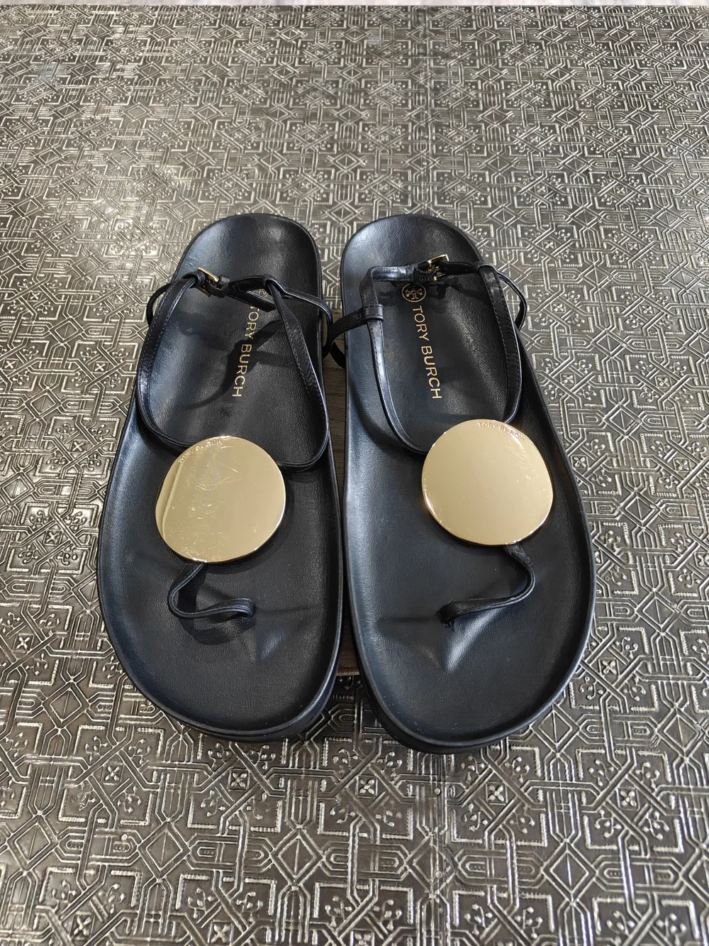 🐢 Tory Burch Patos Disk Black and Gold Leather Sandals. Size 9.5